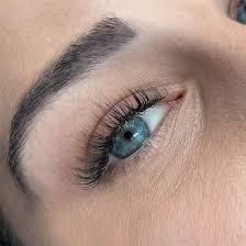 Extensiones de pestañas Clásicas o Naturales